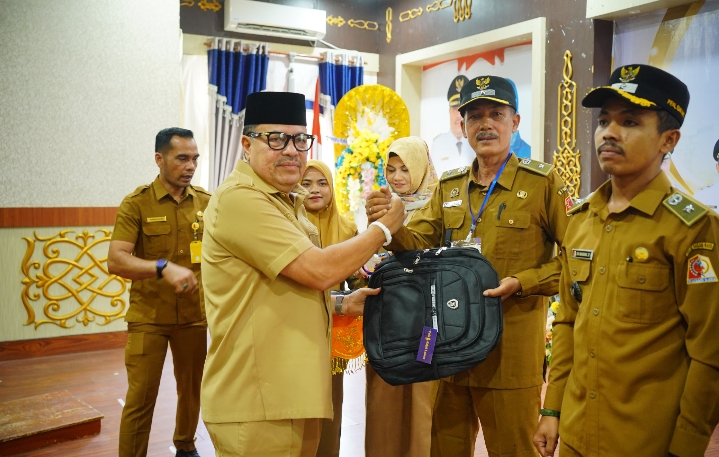 Pengawasan Dana Desa Diperkuat, Bupati TRK Ingatkan Pentingnya Tertib Administrasi